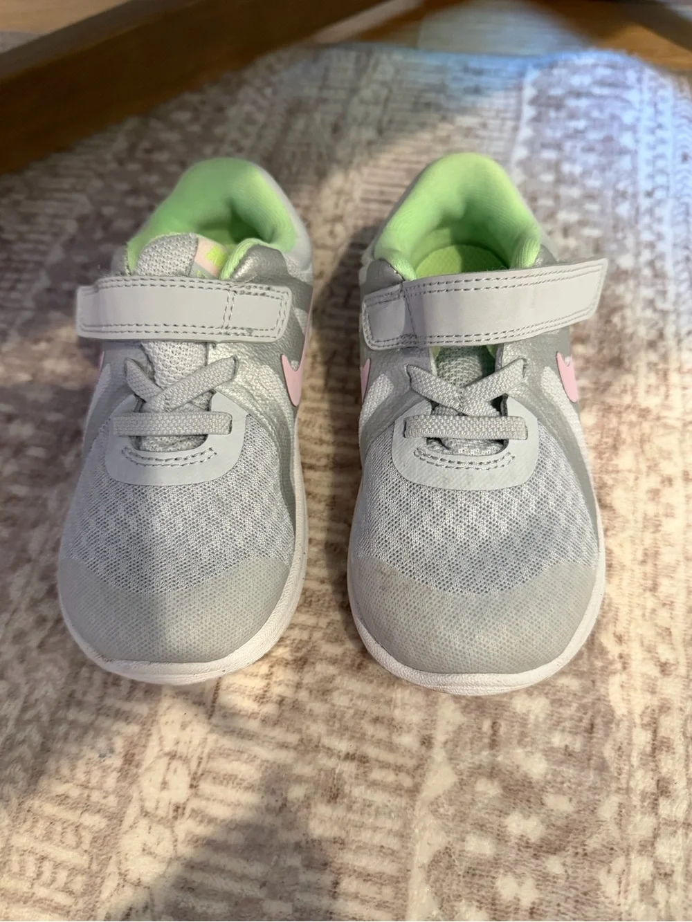 Nike Kids' Light Gray Sneakers with Pink Swoosh and Lime Lining